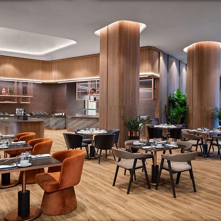 Moevenpick Living Istanbul Saklivadi Hotel Екстериор снимка
