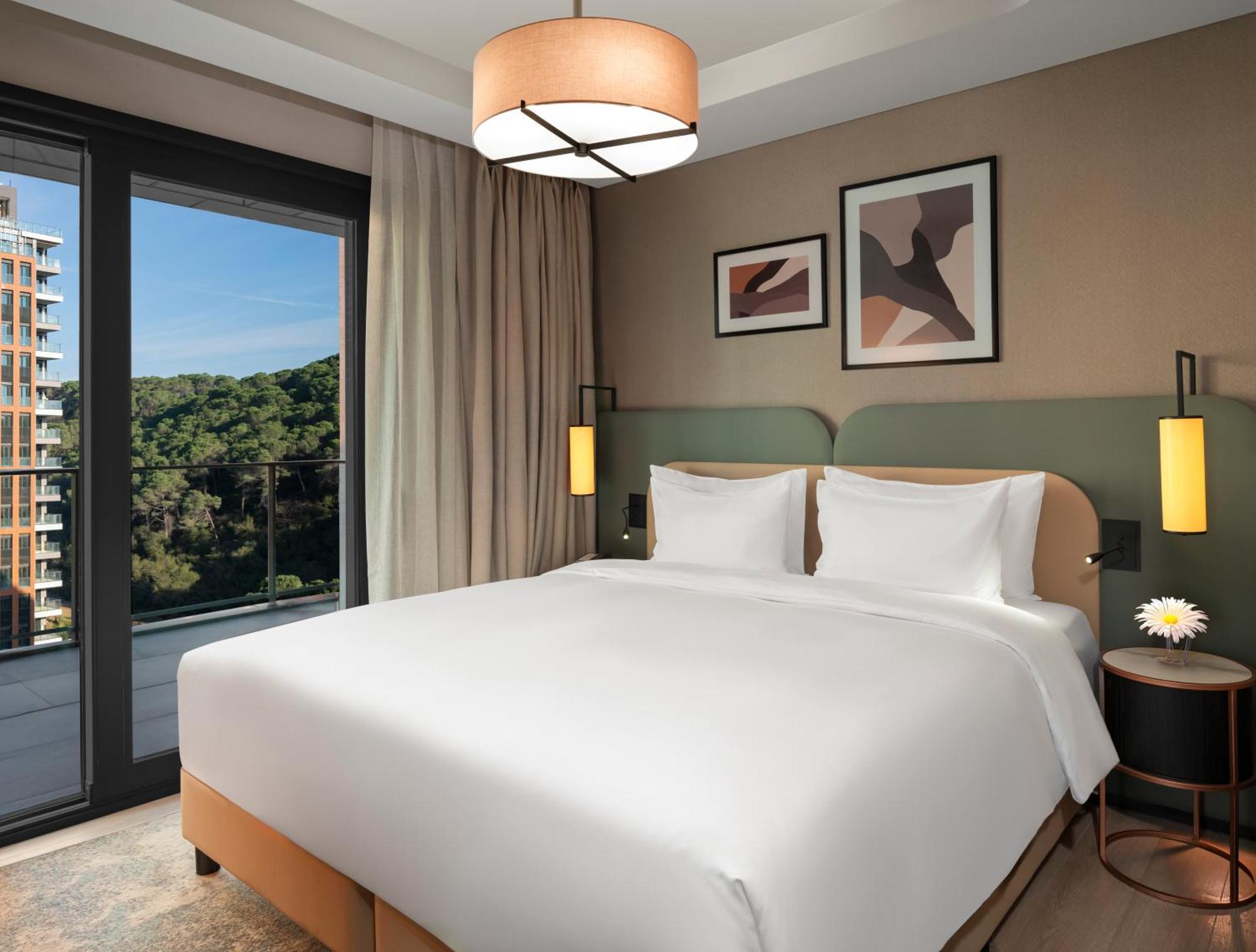 Moevenpick Living Istanbul Saklivadi Hotel Екстериор снимка