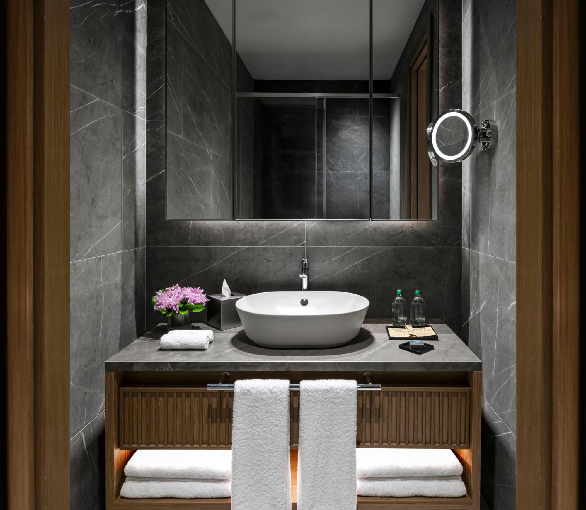 Moevenpick Living Istanbul Saklivadi Hotel Екстериор снимка