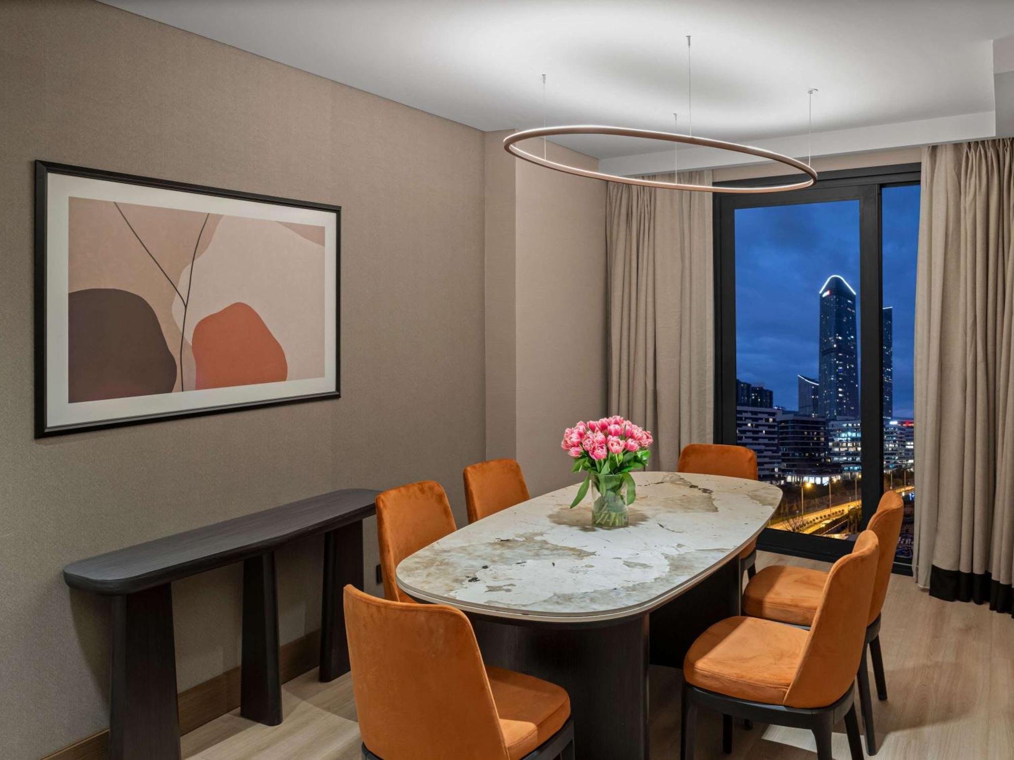Moevenpick Living Istanbul Saklivadi Hotel Екстериор снимка