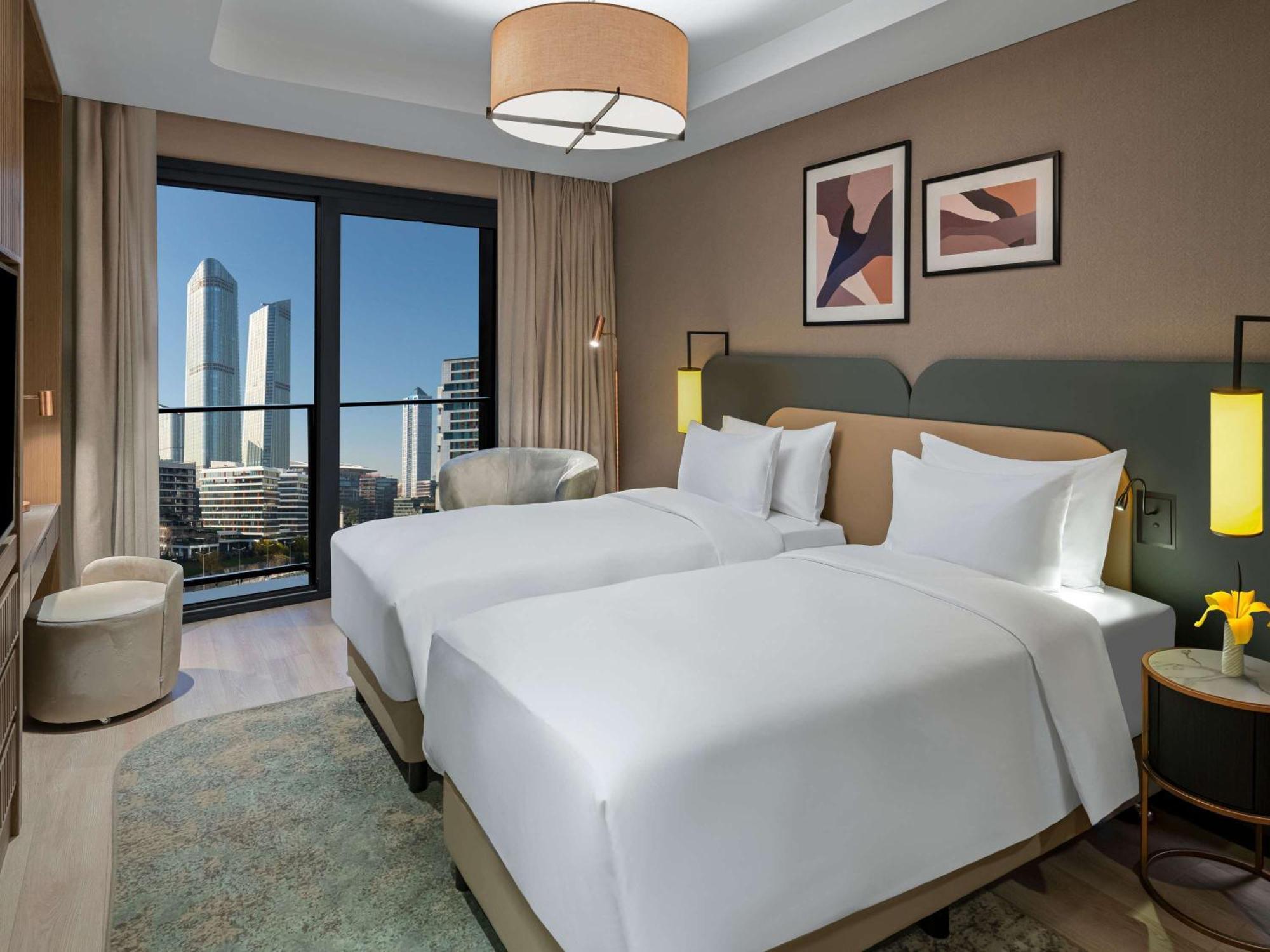 Moevenpick Living Istanbul Saklivadi Hotel Екстериор снимка