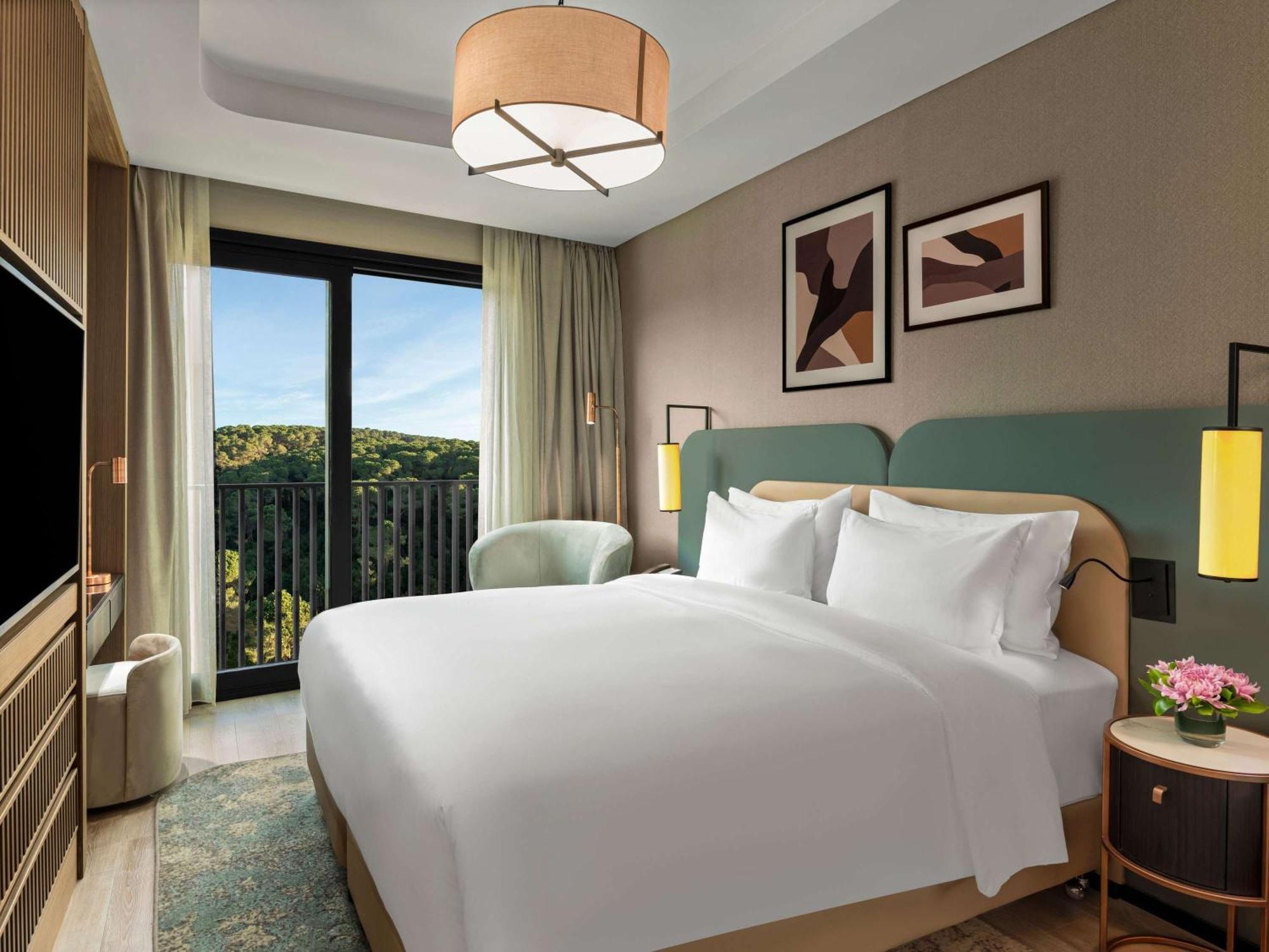 Moevenpick Living Istanbul Saklivadi Hotel Екстериор снимка