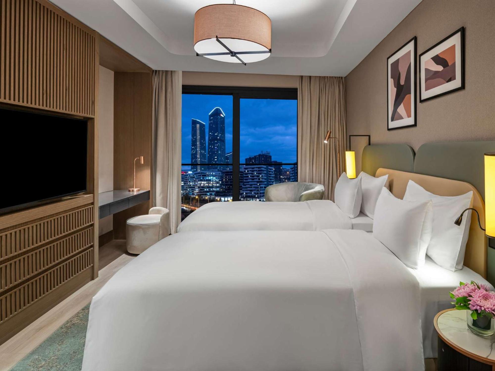 Moevenpick Living Istanbul Saklivadi Hotel Екстериор снимка