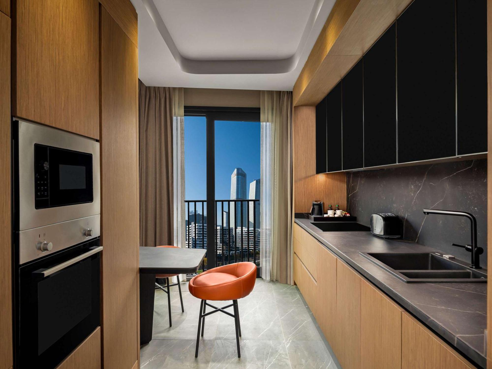 Moevenpick Living Istanbul Saklivadi Hotel Екстериор снимка