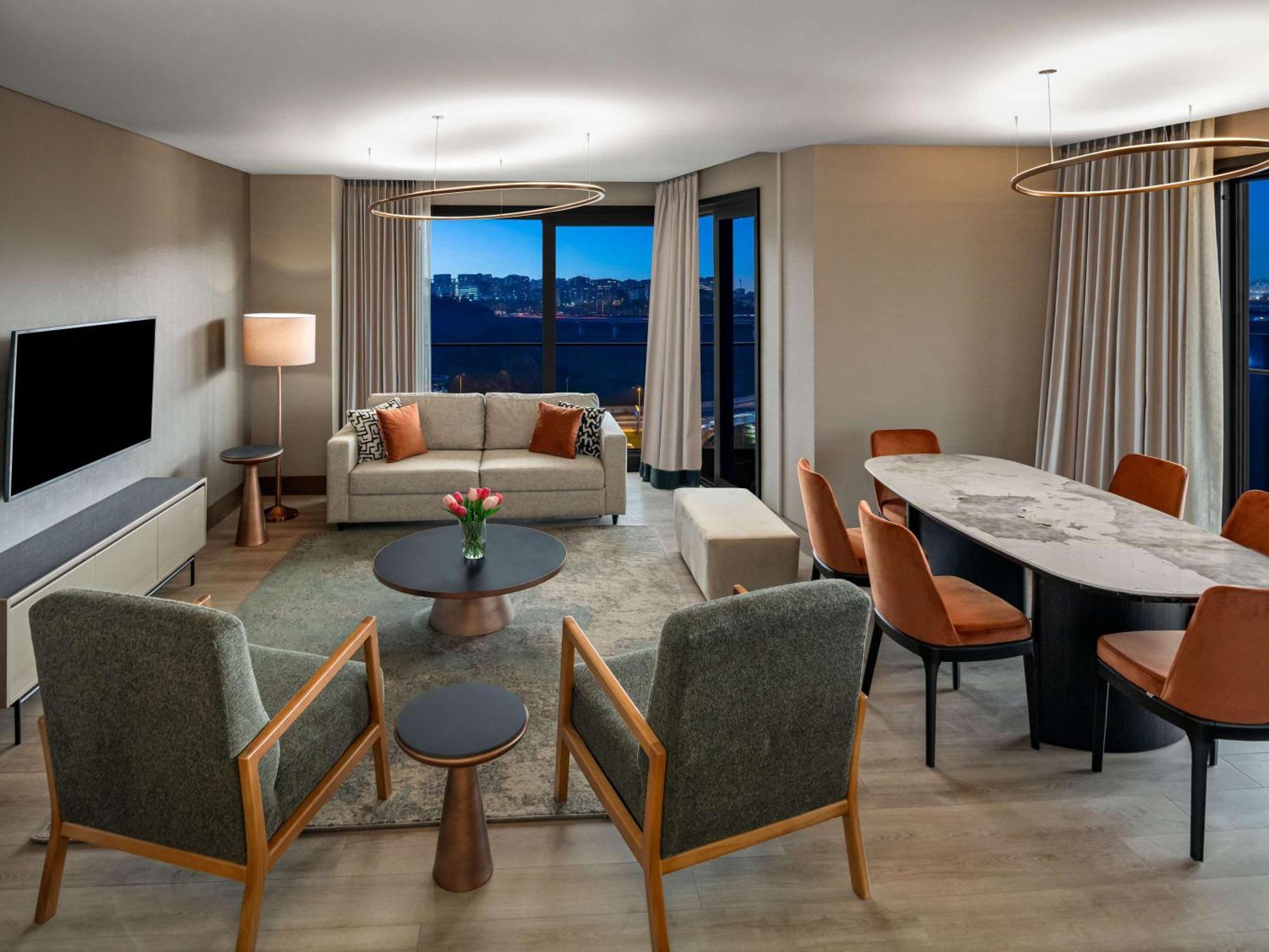 Moevenpick Living Istanbul Saklivadi Hotel Екстериор снимка