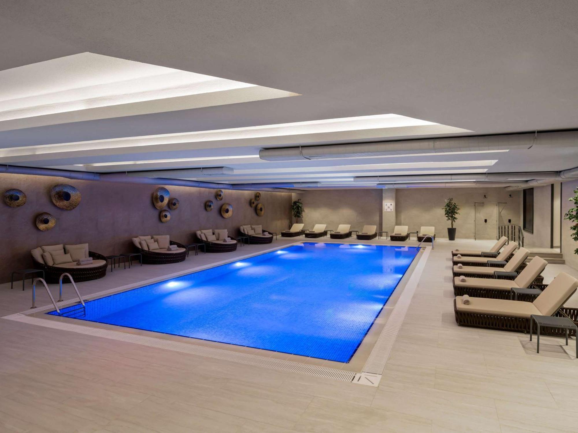 Moevenpick Living Istanbul Saklivadi Hotel Екстериор снимка