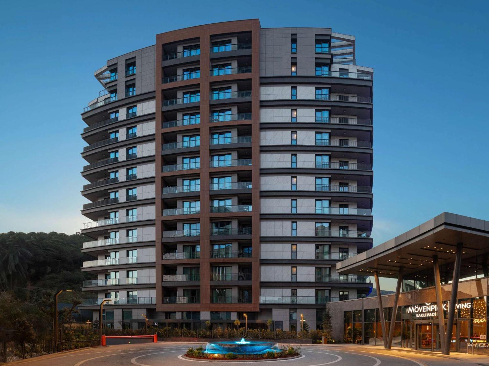 Moevenpick Living Istanbul Saklivadi Hotel Екстериор снимка