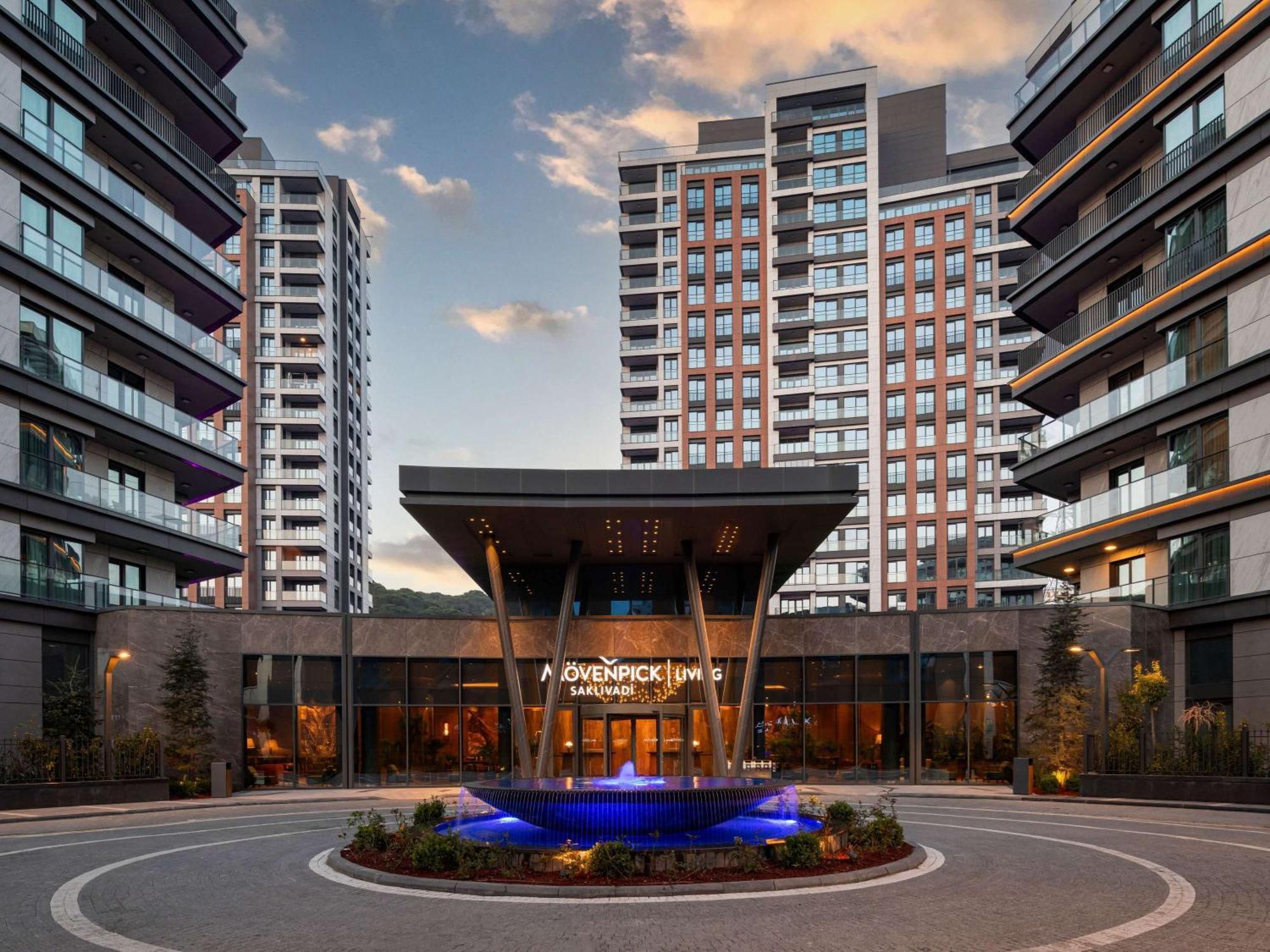Moevenpick Living Istanbul Saklivadi Hotel Екстериор снимка